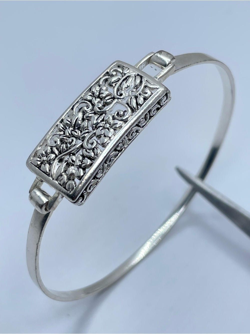 LA 925 Sterling Silver Flower Filigree Center Bangle Bracelet Boho Classic